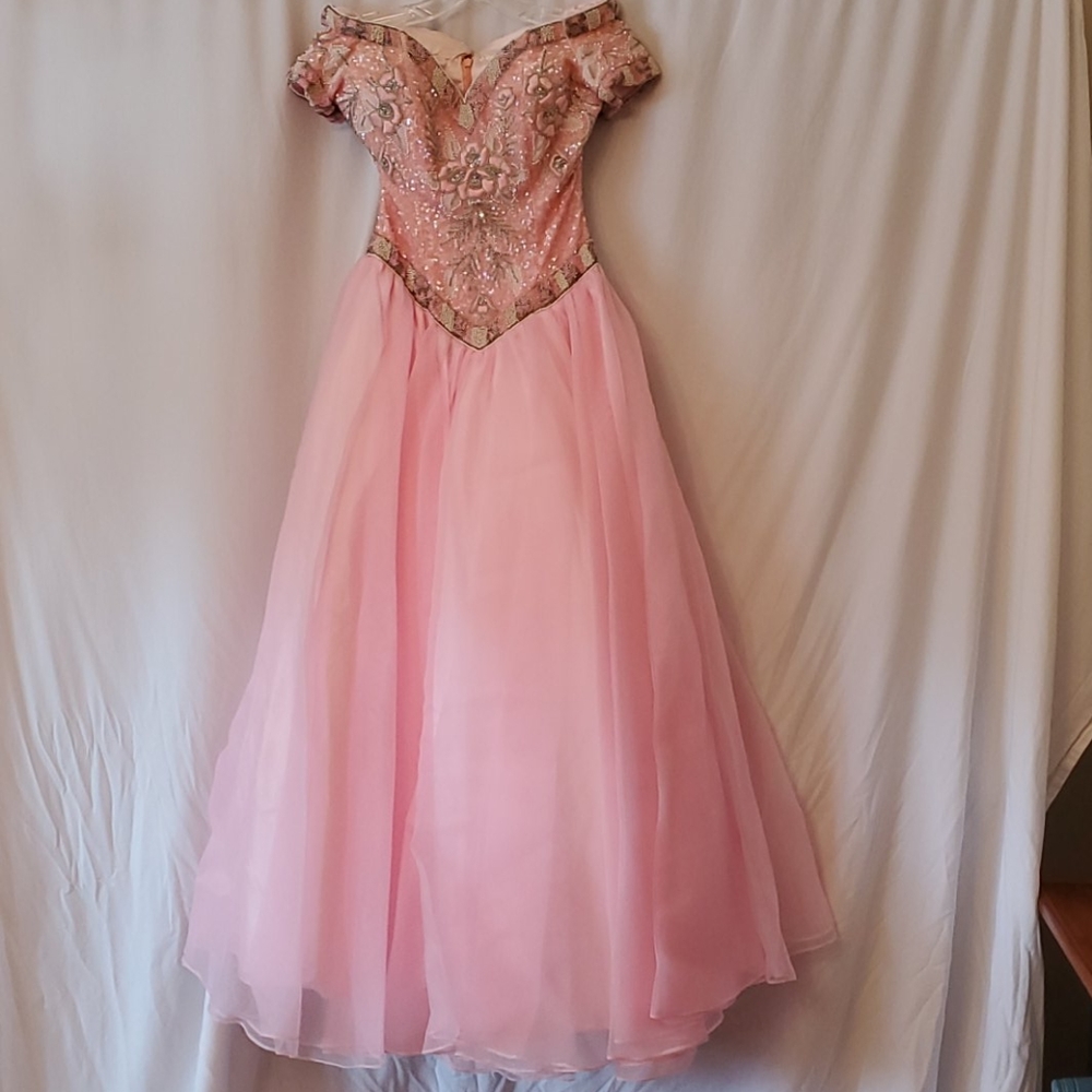 KT'S The Winning Edge Ball Gown